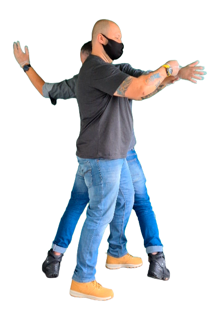 Instrutor Jackson aplicando treinamento